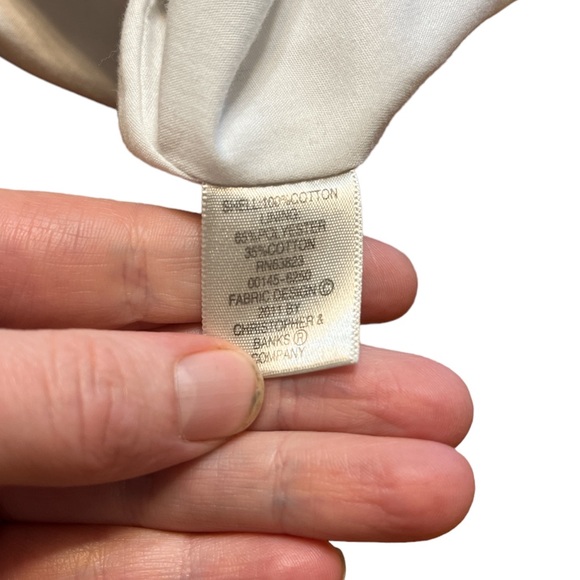 ✨ 3/$15 Christopher & Banks Navy Blue and White Floral Skirt - Picture 4 of 5